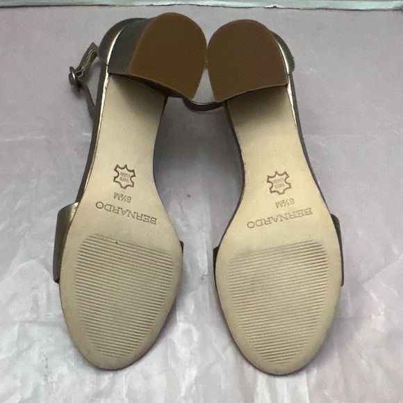 BERNARDO sandals - Picture 4 of 11